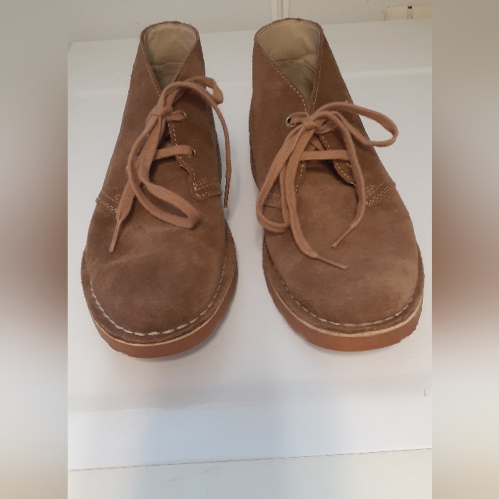 Womens' L.L. Bean tan suede ankle booties - size 7.5